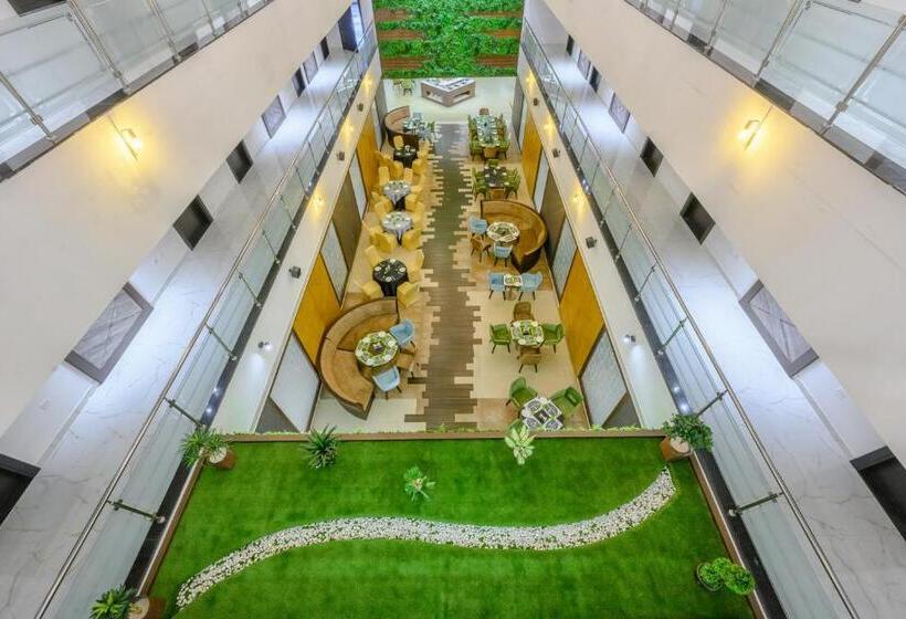 فندق Essentia Manipal Inn