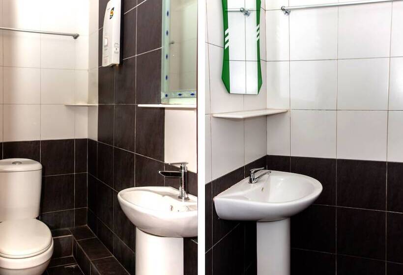 فندق Oyo 89851 Leila