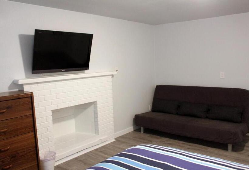 بنسيون Rainier Guesthouse