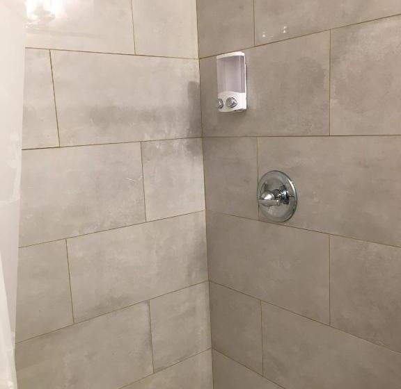 بنسيون Rainier Guesthouse