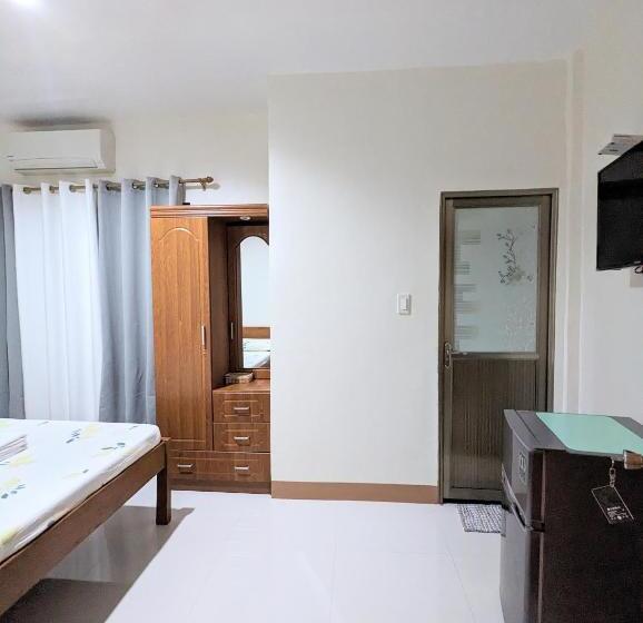 Albergue Charlina Inn Panglao