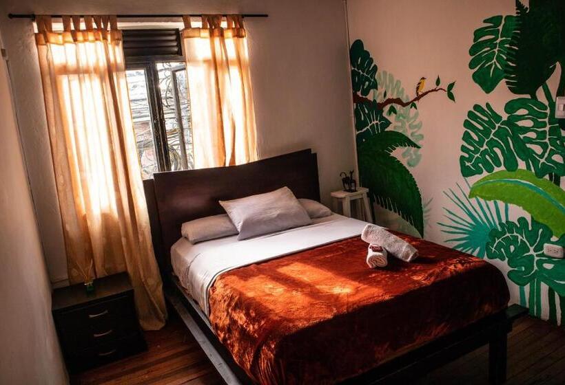 هاستل Kimaná Hostal