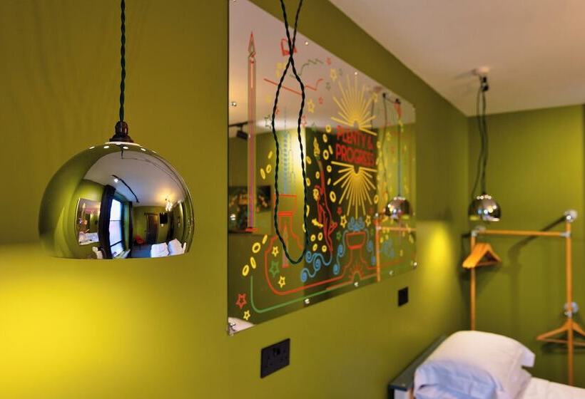 هتل Art B&b