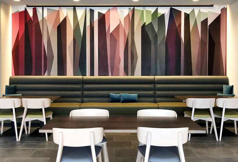 هتل Hilton Garden Inn Redmond Seattle