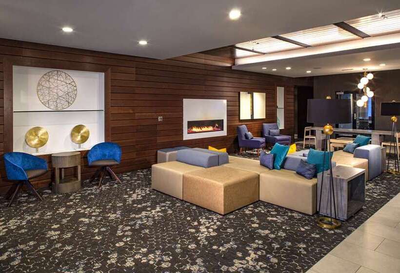 هتل Hilton Garden Inn Redmond Seattle