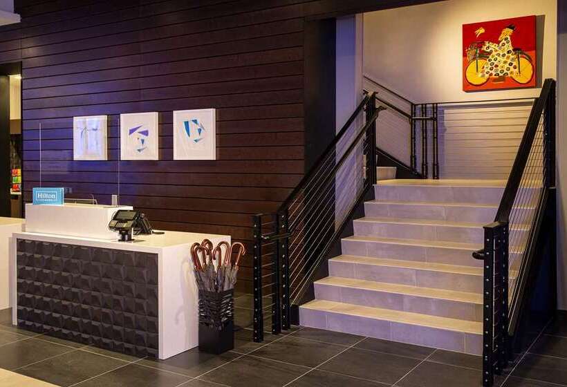 هتل Hilton Garden Inn Redmond Seattle