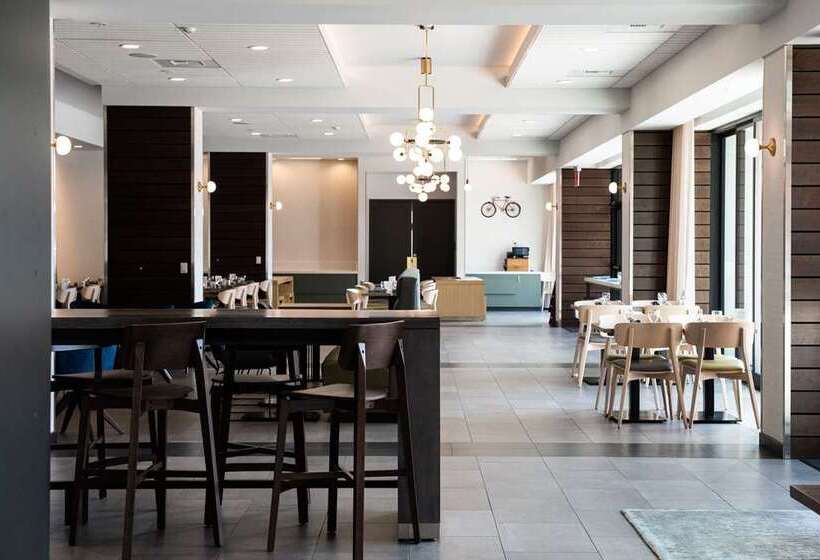 هتل Hilton Garden Inn Redmond Seattle