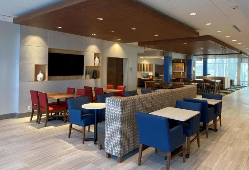 هتل Holiday Inn Express & Suites   Aurora, An Ihg