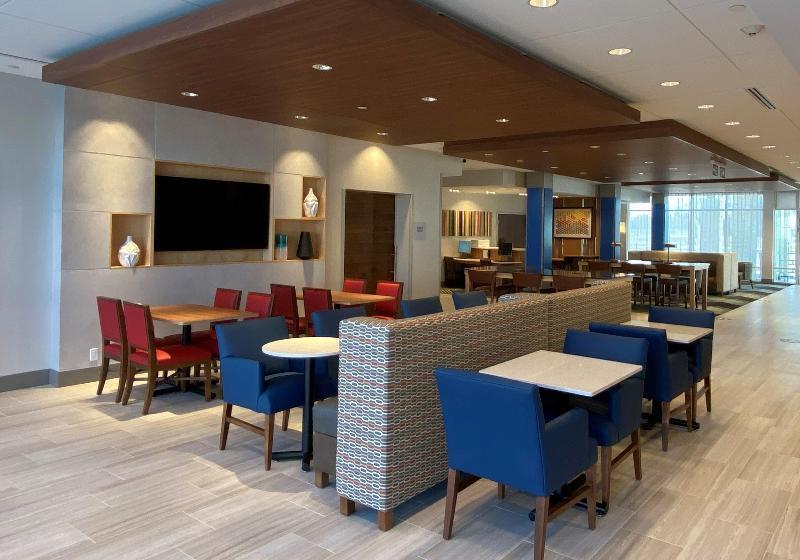 هتل Holiday Inn Express & Suites   Aurora, An Ihg