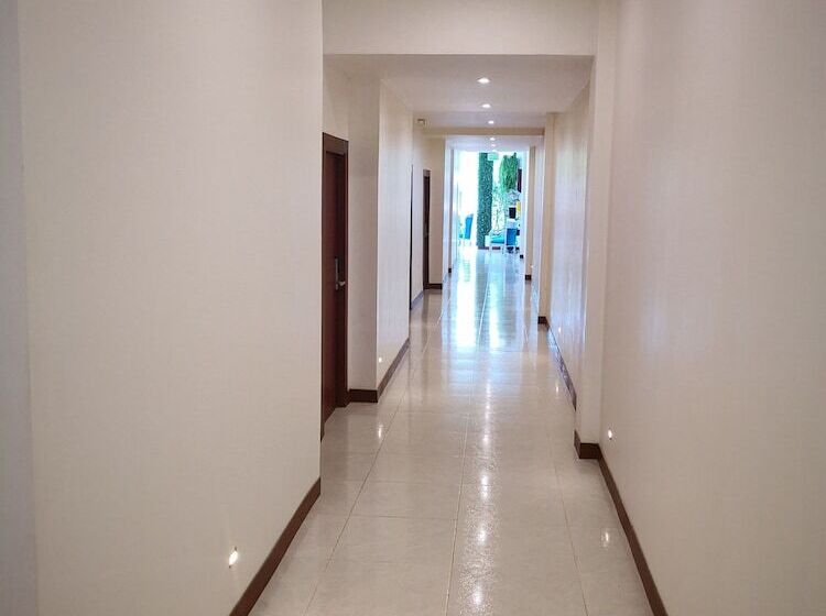 هتل Mar Inn