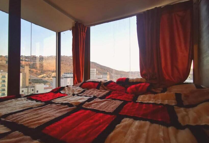 Petra Cabin Hostel