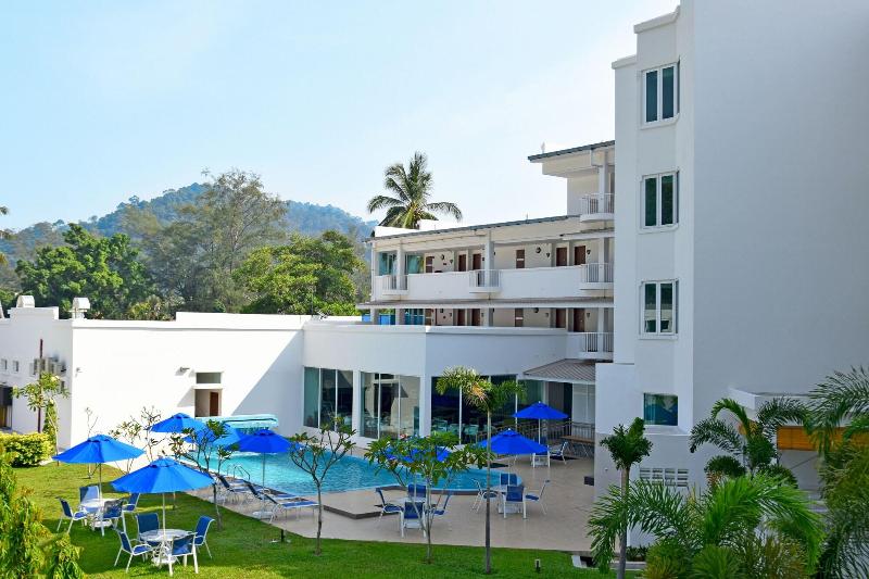 هتل Avi Pangkor Beach Resort