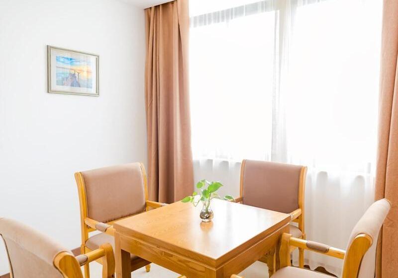 Отель Greentree Inn Huzhou Zhili Fortune Plaza Wuxing Avenue Express
