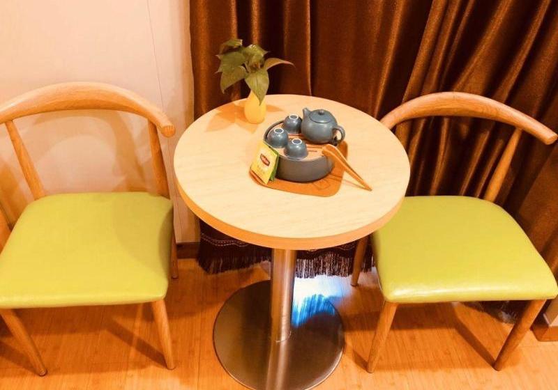 Отель Greentree Inn Qinhuangdao Lulong County North Gate Road Express
