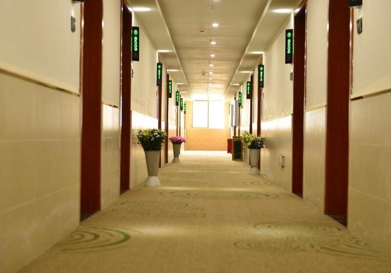 Отель Greentree Inn Ziyang Lezhi Government Tianchi Town Express