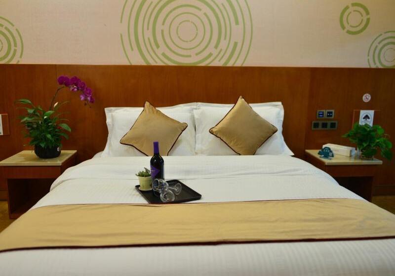 Отель Greentree Inn Ziyang Lezhi Government Tianchi Town Express