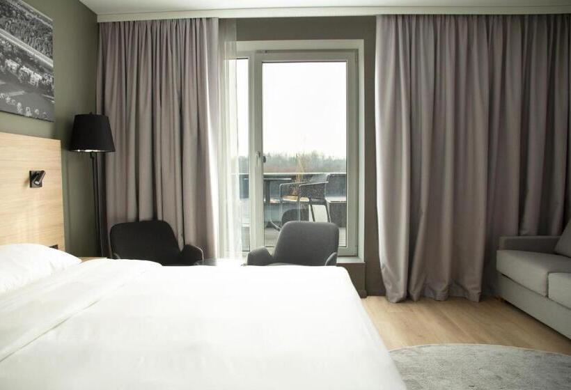 Park Inn By Radisson Vilnius Airport Hotel & Conference Centre