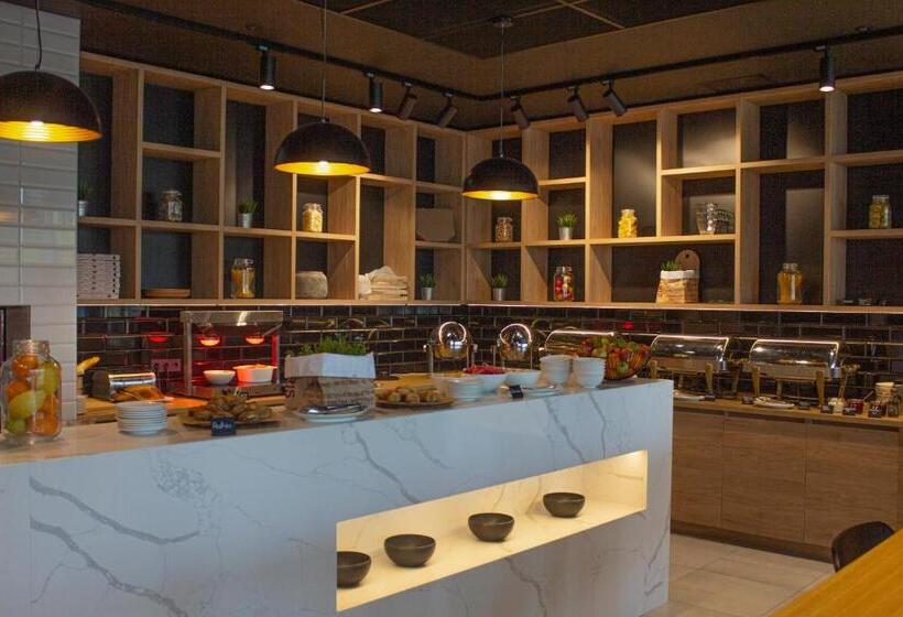 Park Inn By Radisson Vilnius Airport Hotel & Conference Centre