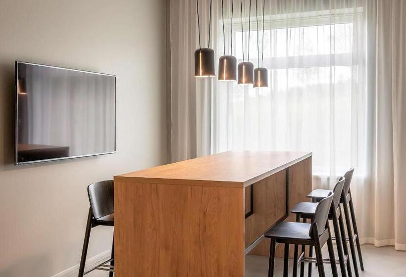 Park Inn By Radisson Vilnius Airport Hotel & Conference Centre
