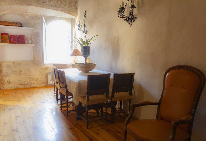 ベッドアンドブレックファースト Chateau De Murviel