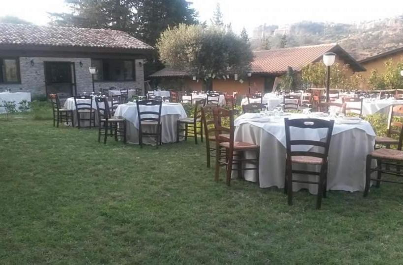 Отель Agriturismo Feudo Gagliardi