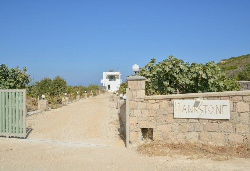 בית מלון כפרי Hawk Stone