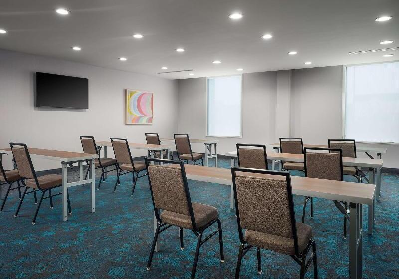 هتل Home2 Suites By Hilton Jackson/pearl, Ms
