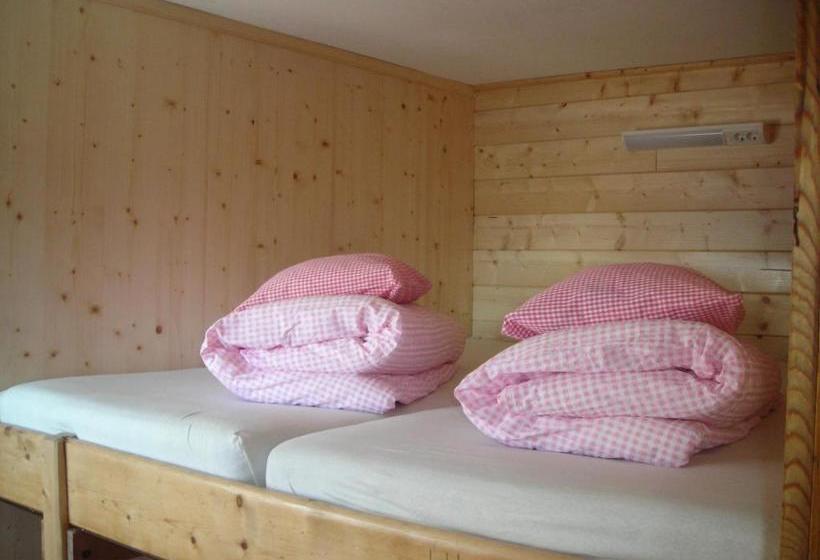 Пансион Skihütte Zams