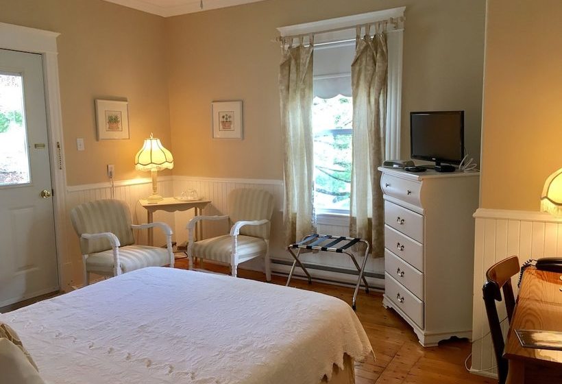 تختخواب و صبحانه Auberge Au Bois Dormant Inn
