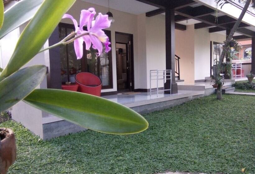 민박 Indraprastha 2 Bungalow