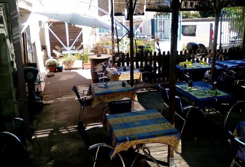 فندق Le Relais Bleu