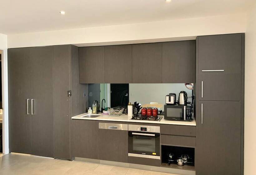 Luxuria Apartments Fulton Lane
