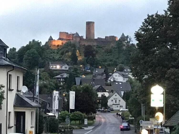 펜션 Df Am Ring Nürburg