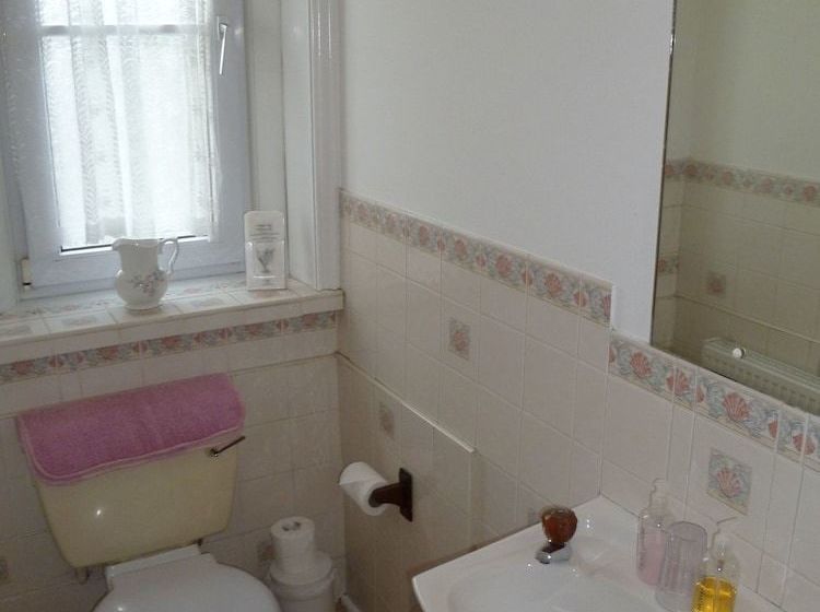 پانسیون Longhope Guest House