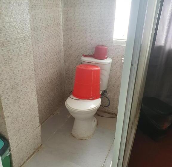 هتل Aa Travellers Pad