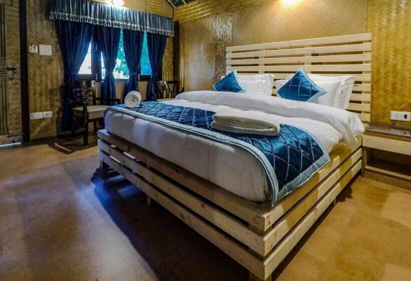 هتل Nainital Adventure Park & Resort
