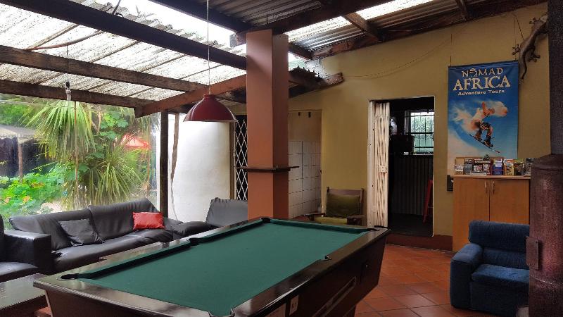 هاستل Stumble Inn Backpackers Lodge