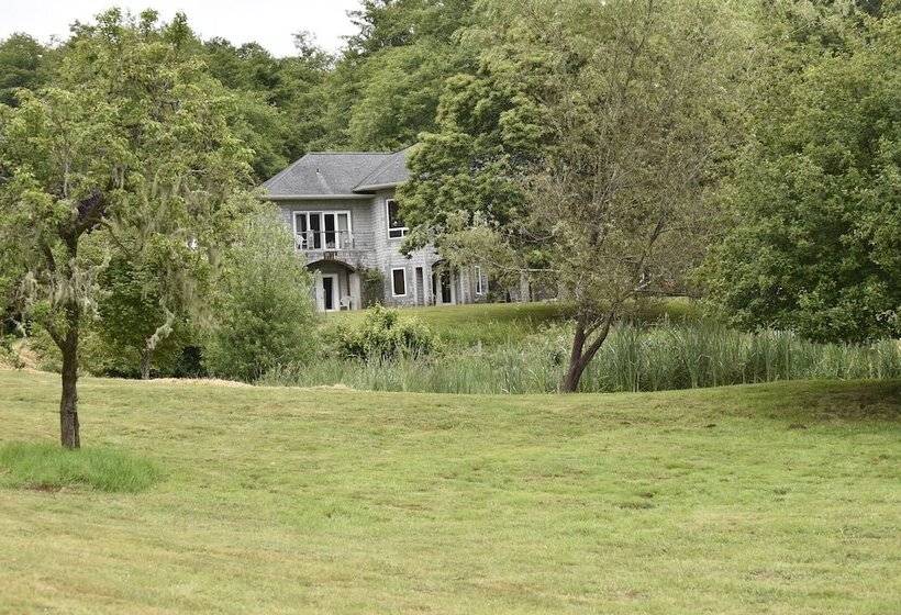 민박 Lucky Mud Inn And Disc Golf Resort