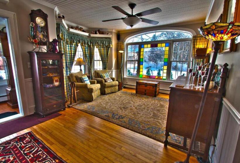 Bed and Breakfast Phineas Swann Inn & Spa