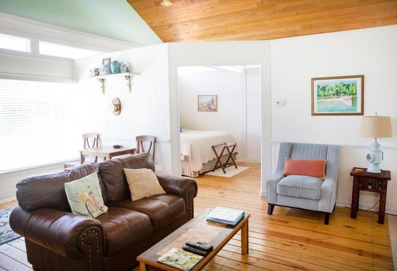 住宿加早餐  The Inn At Tabbs Creek