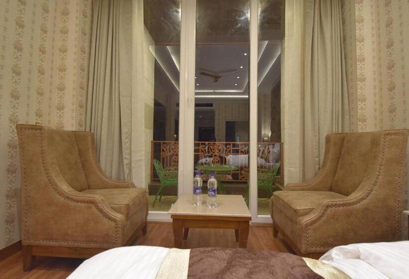 هتل Grand Him Queen Ac Centralized