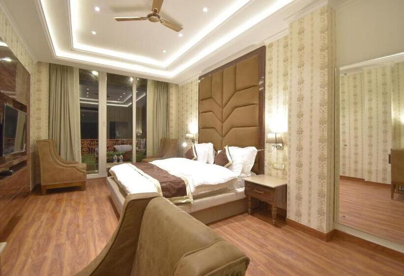 هتل Grand Him Queen Ac Centralized