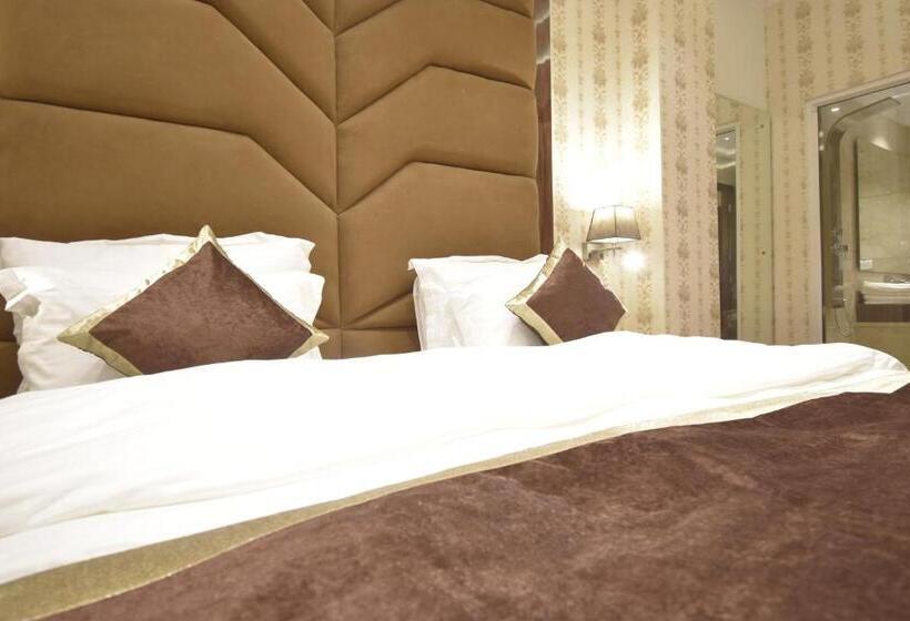 هتل Grand Him Queen Ac Centralized