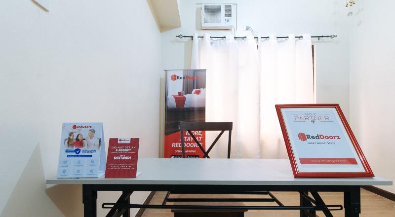 هتل Reddoorz @ Sunfields Lipa Batangas