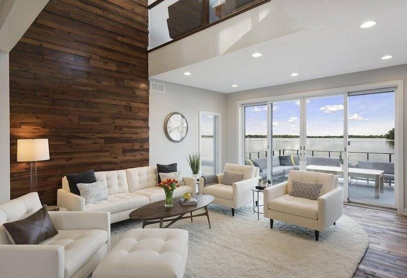Lakefront Luxury