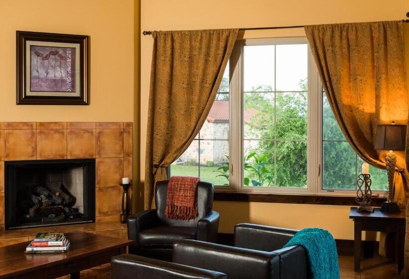 渡假胜地  The Vineyard At Florence