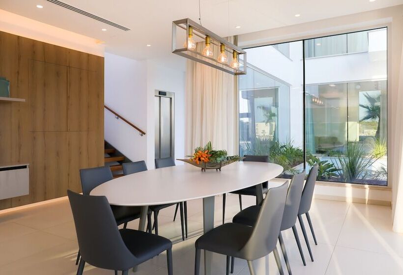 Cove Seaview Villas