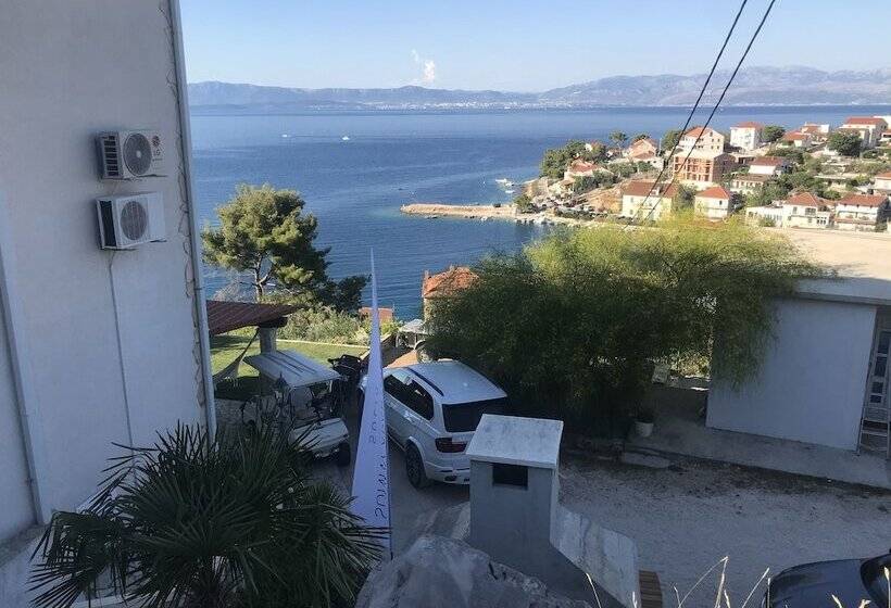 Sunny Apartments