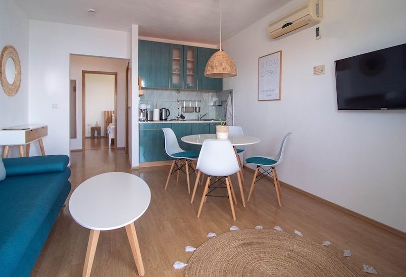 Sunny Apartments