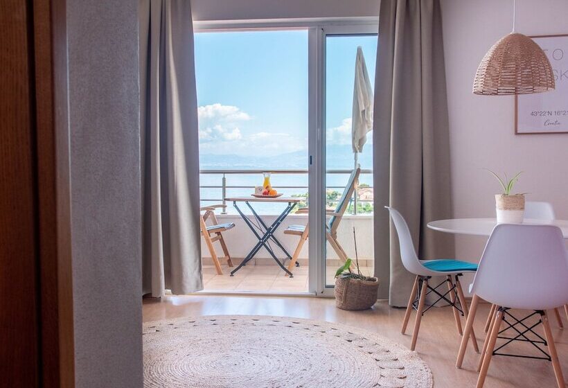 Sunny Apartments